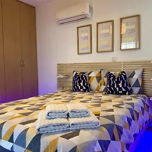 fat-cow-apartment-103.protaras-cy-hotels.com/
